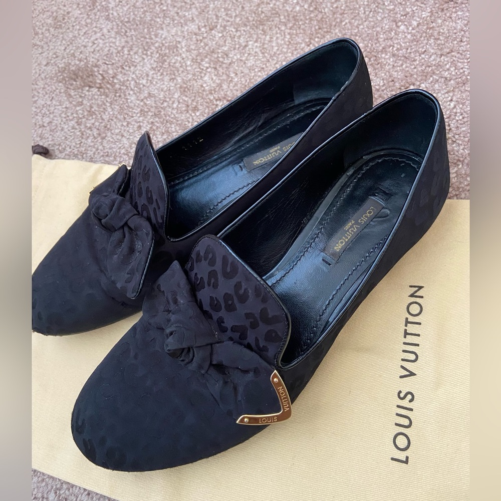 Louis Vuitton LV Black Leather Satin Leopard Bow Flat Loafers Shoes Size 37